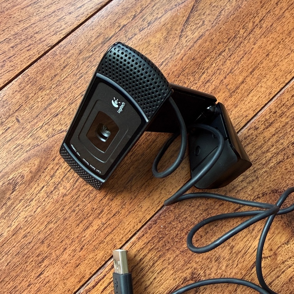 Logitech HD Webcam | C910 Carl Zeiss Tessar 1080p Model V-U0017 - Picture 4 of 4